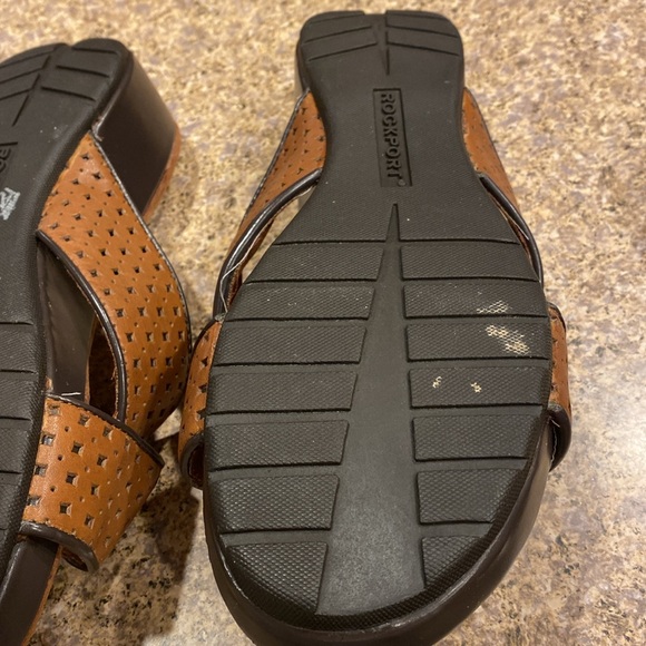 Rockport AdiPrene by Adidas Brown Sandals 7.5 With FLAWS Loose Threads etc. - Picture 15 of 17